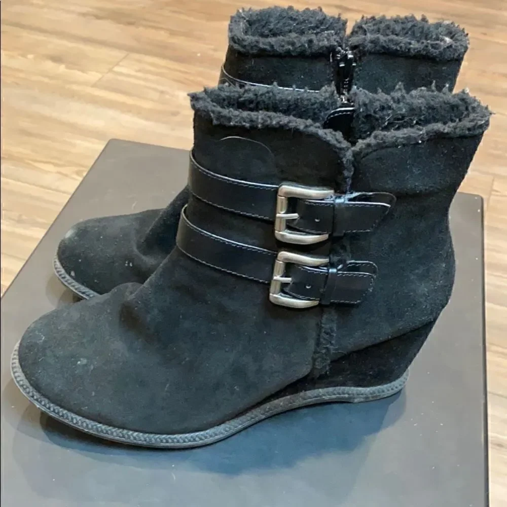 Solesensability Black wedge Booties 8.5